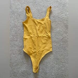 Abercrombie bodysuit size small mustard